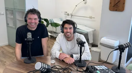 Remy de Graaff en Sjoerd Sikking tijdens een podcastproductie